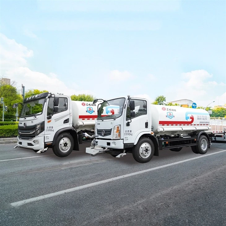 Sewage & Fecal Suction Truck Sewage Suction Truck 4X2 Vacuum Septic Fecal Suction Cleaning Tanker Truck suppliers